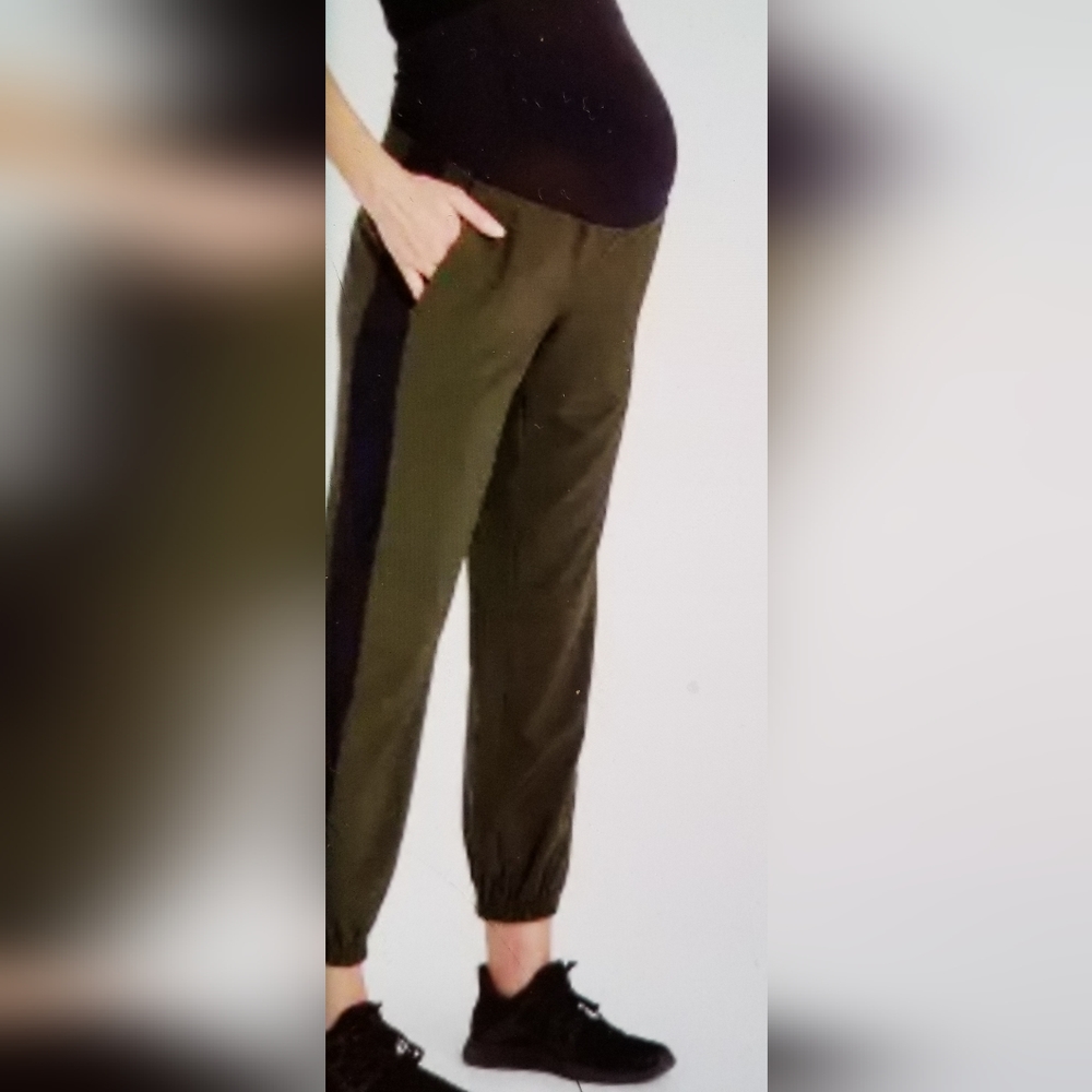 NwT  Patented Over belly stretch woven maternity jogger pants size med - Picture 3 of 12